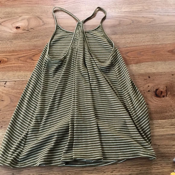 Old Navy Swing Top Tank - Picture 2 of 3